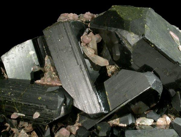 Epidote (twinned crystals) with Quartz from Green Monster Mountain-Copper Mountain area, south of Sulzer, Prince of Wales Island, Alaska